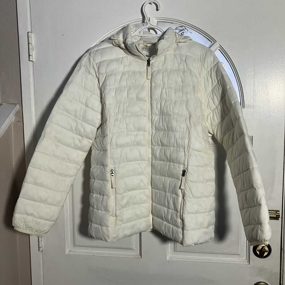 St. John’s Bay Women's Cream Quilted Puffer Jacket - Lightweight Winter Coat